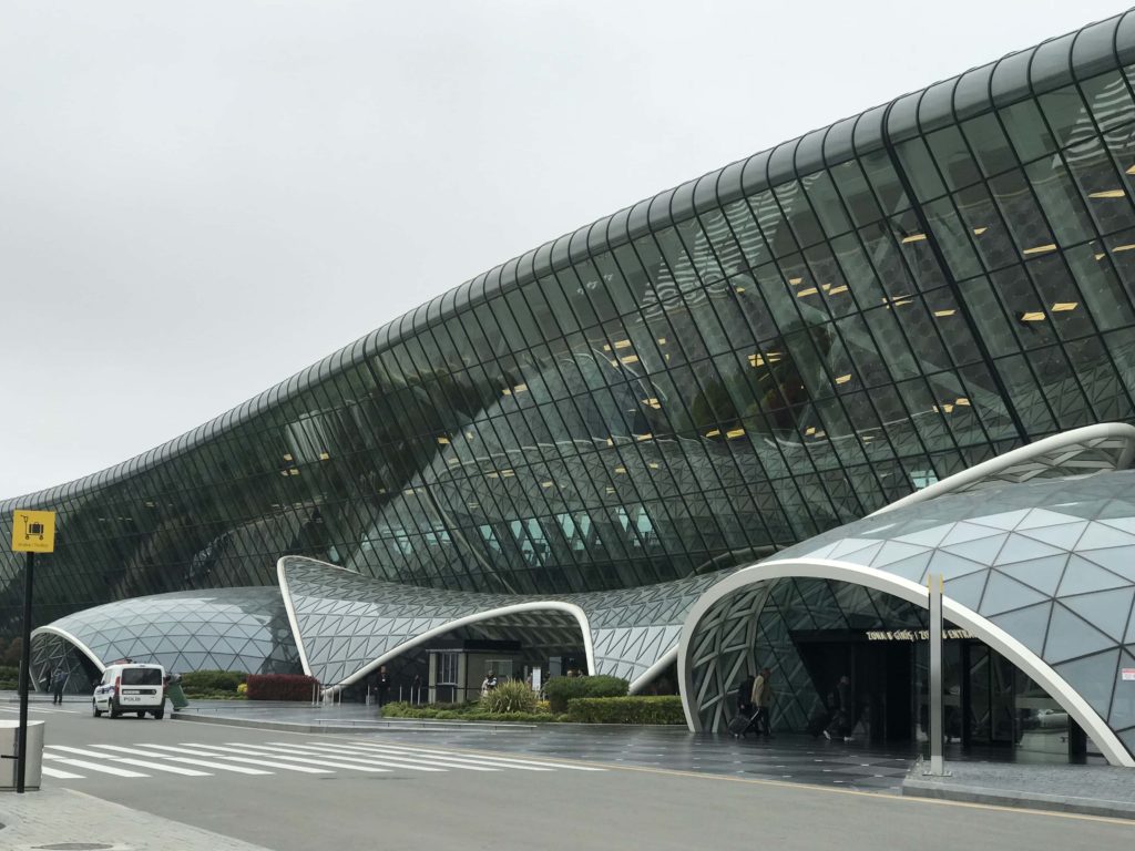 ヘイダル・アリエフ国際空港