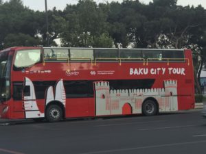 バクー観光バス
